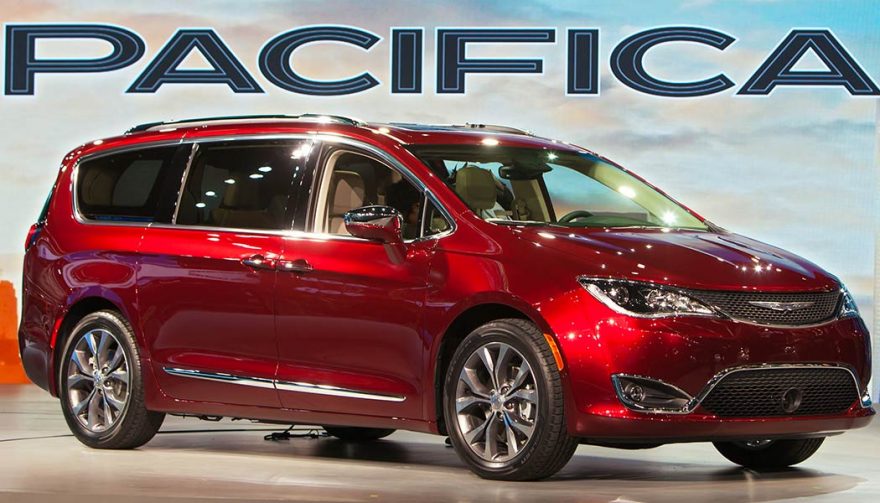 Lexus Dealers In Ohio >> 2017 Chrysler Pacifica: FCA Goes All Out for Their Newest Minivan Lexus Dealers In Ohio >> 2017 Chrysler Pacifica: FCA Goes All Out for Their Newest Minivan