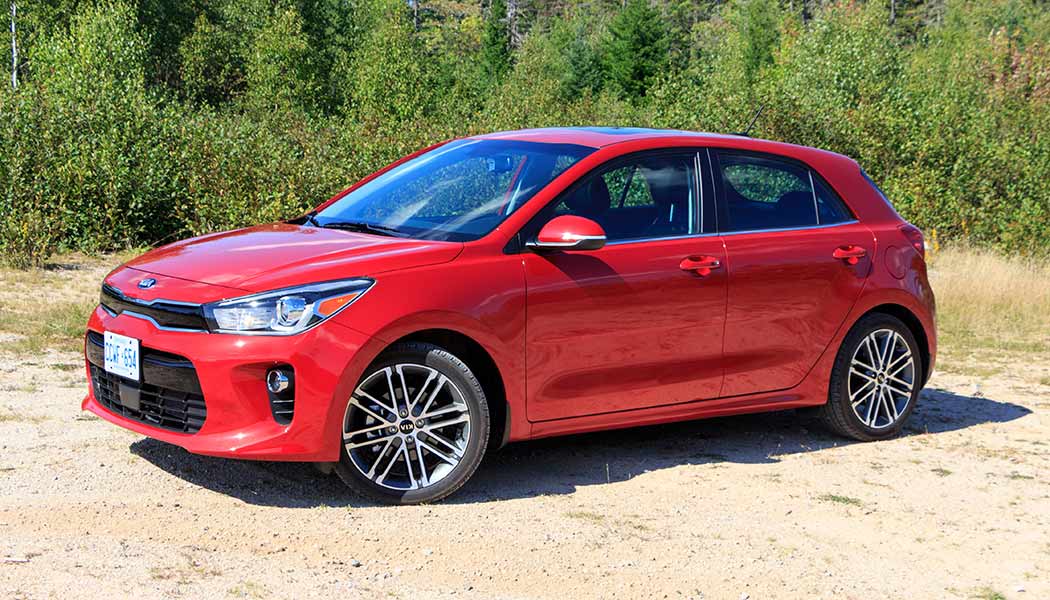 Kia Rio: Redesigned Subcompact Shows Cheap Doesn't Mean Chintzy