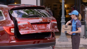 Honda to Offer Key by Amazon In-Car Delivery for Eligible HondaL Today's connected cars open doors you never though possible. In this case, your car door. Key by Amazon delivers packages to your trunk.