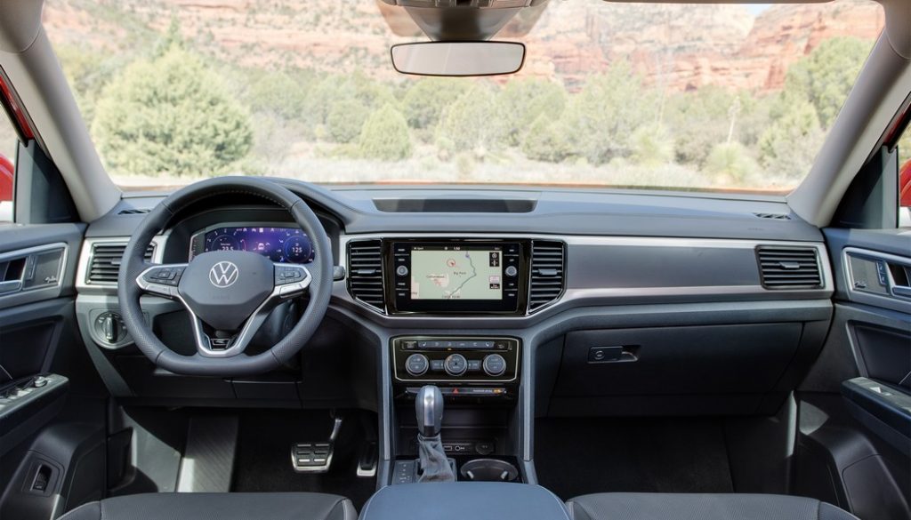 The 2020 Volkswagen Atlas is a big, comfortable family hauler that offers plenty of tech, good looks, and upscale amenities